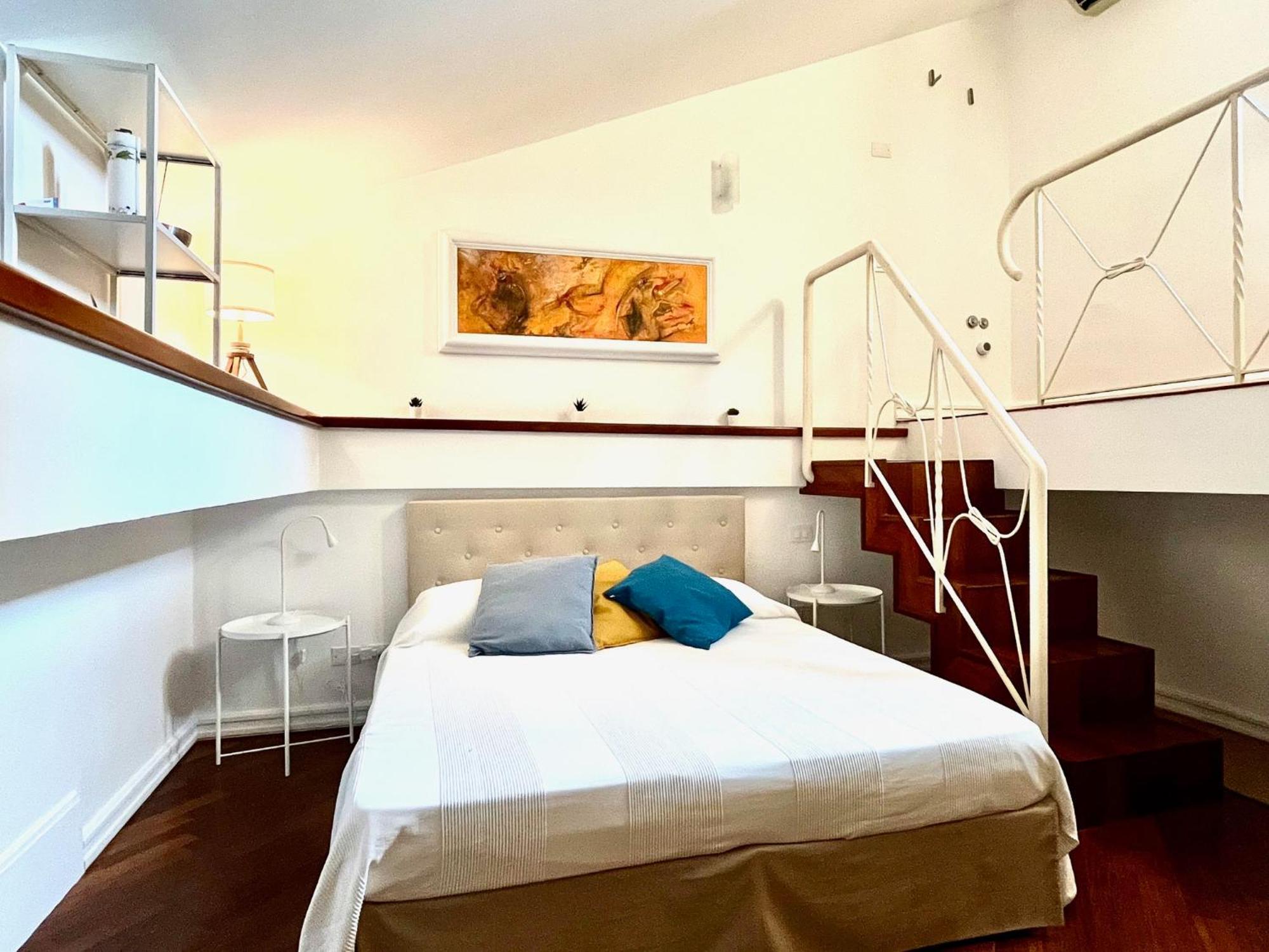 Bella Domus Suites Салерно Экстерьер фото